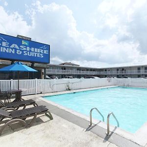 Seashire Inn & Suites